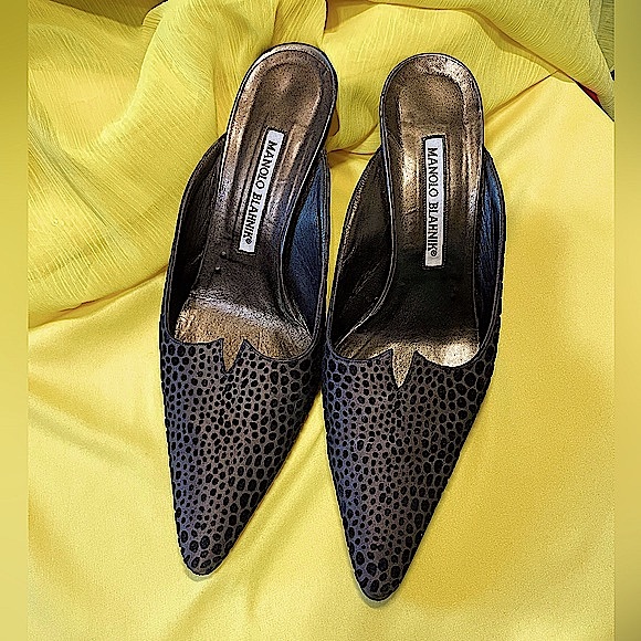 Manolo Blahnik Brown Satin and Velvet black Dots mules - Picture 3 of 13